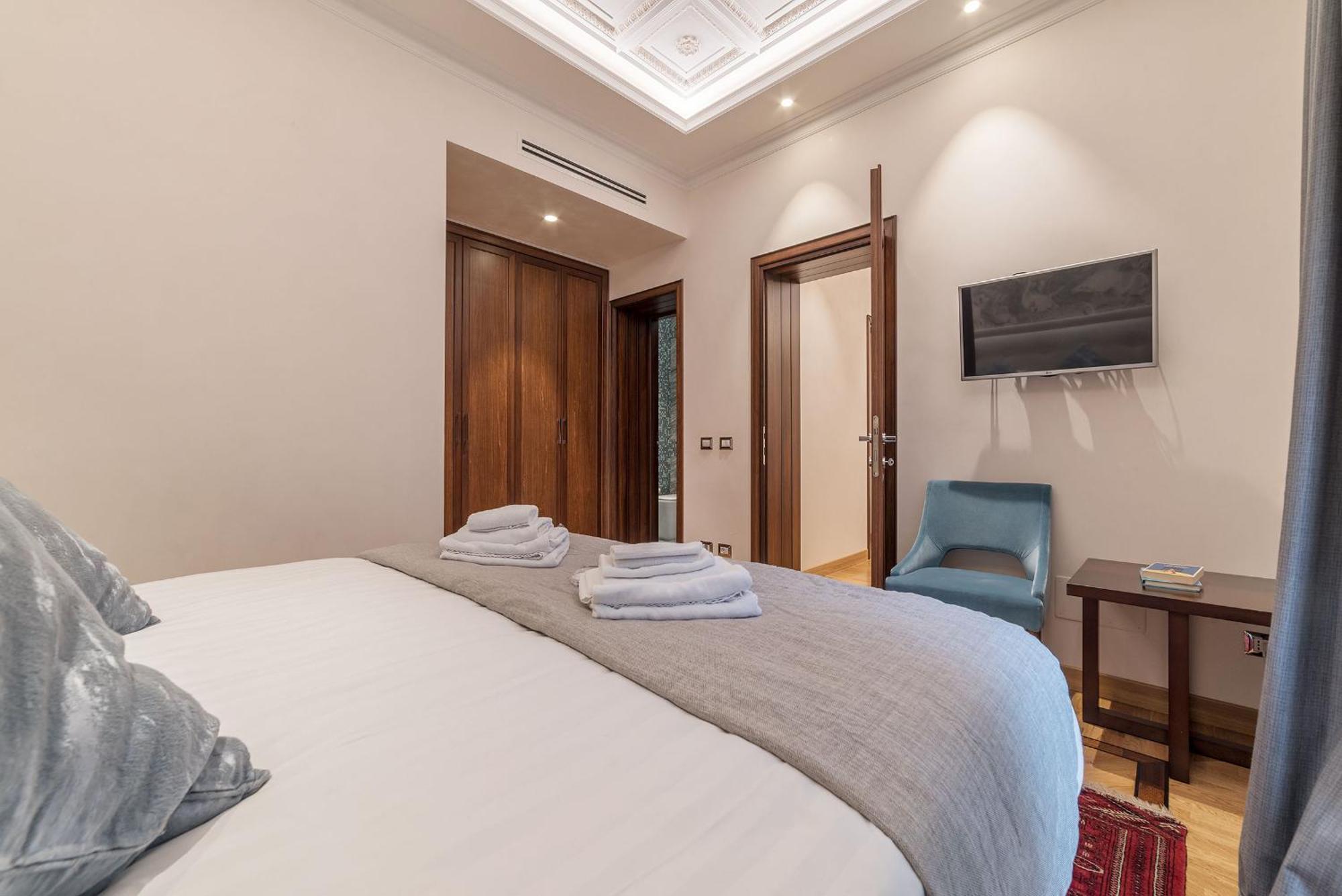 900 Emilia/corte Apartment *